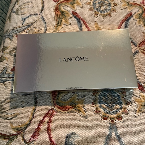 Lancome Holiday 2023 Eye & Face Pallette - Picture 4 of 6